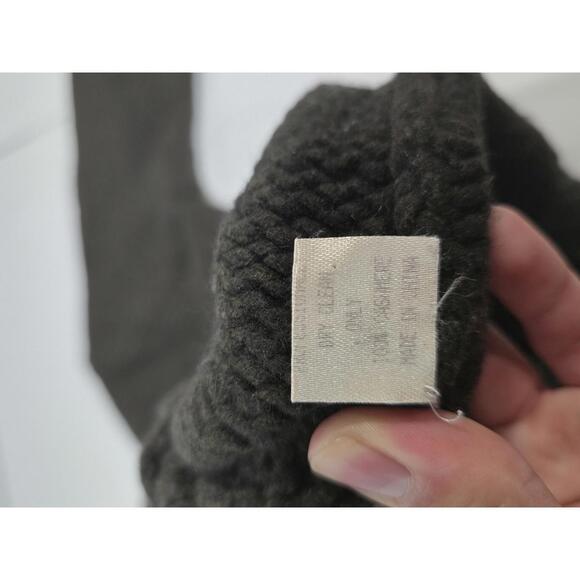 Michael Kors Ribbed Wool-Blend Sweater Olive Green (Size M) - Picture 3 of 5